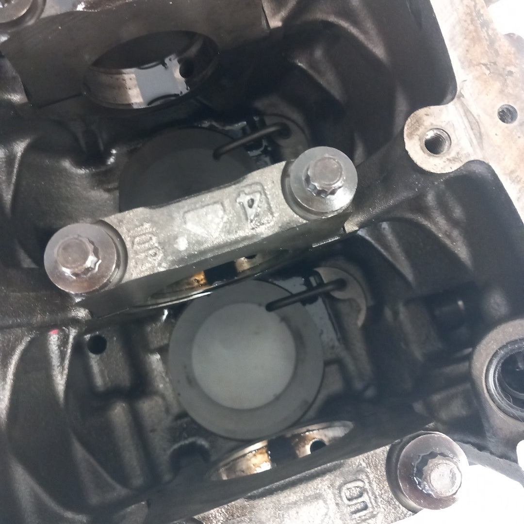 Блок двигател с дефект за РЕМОНТ Z17DTH Opel Astra H 1,7 CDTI