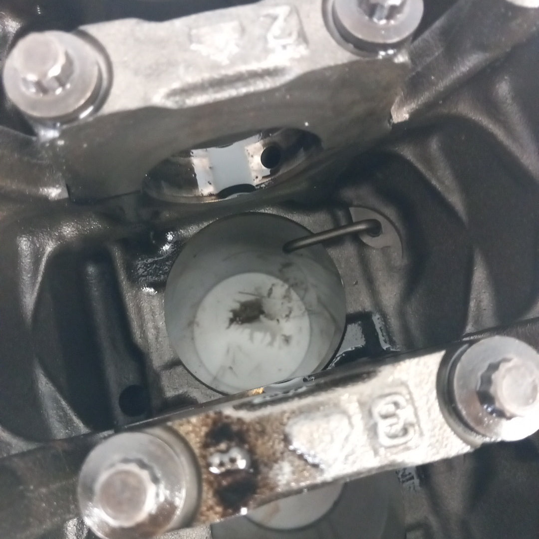 Блок двигател с дефект за РЕМОНТ Z17DTH Opel Astra H 1,7 CDTI