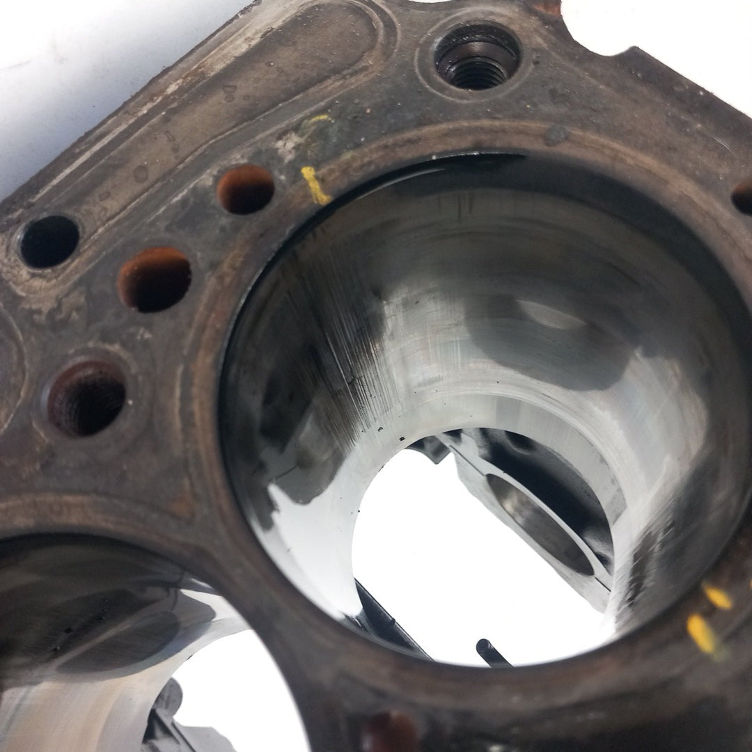 Блок двигател с дефект за РЕМОНТ Z17DTH Opel Astra H 1,7 CDTI