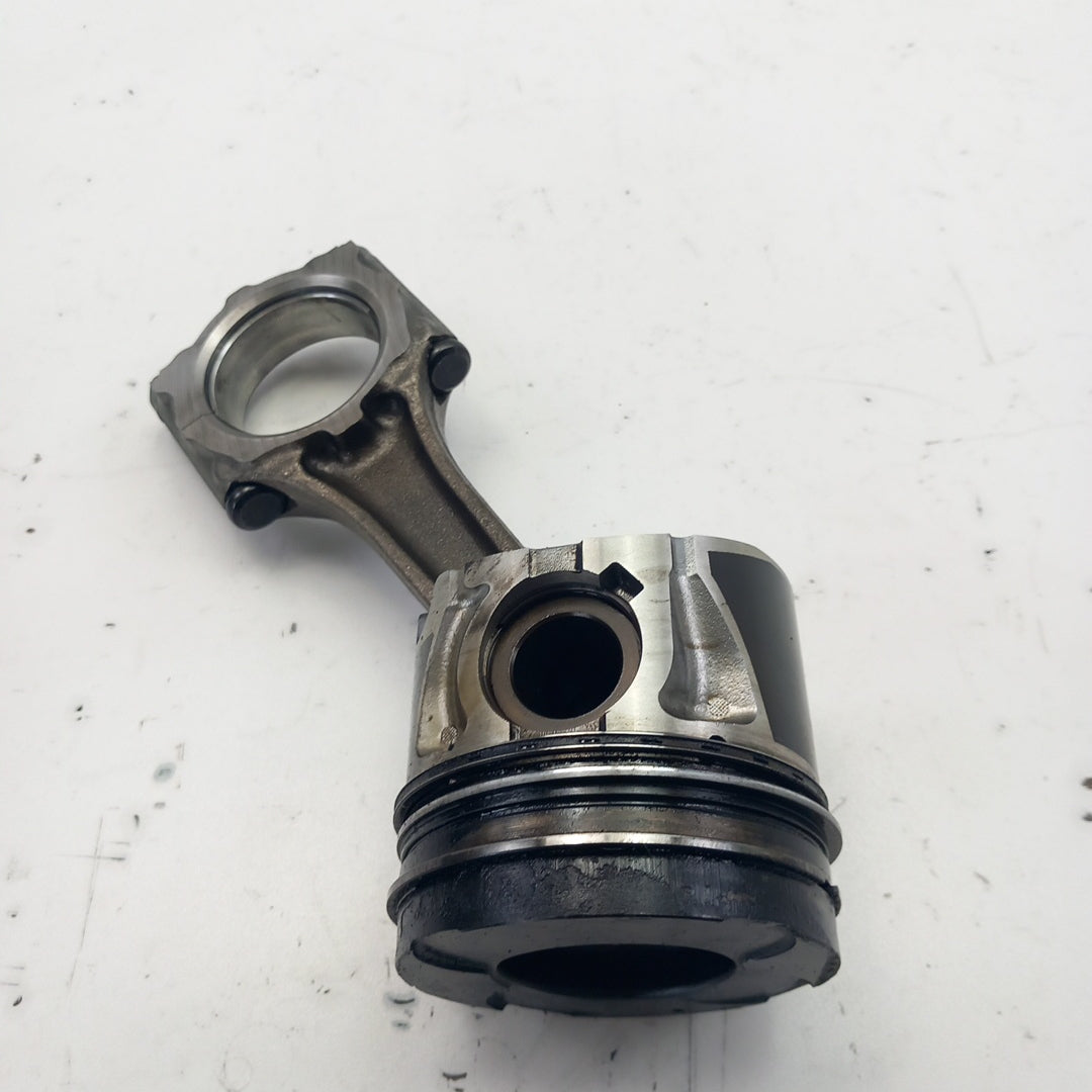 Бутало с биела A17DTJ A17DTL A17DTR Opel Astra J Corsa D Meriva Zafira B 1,7 CDTI