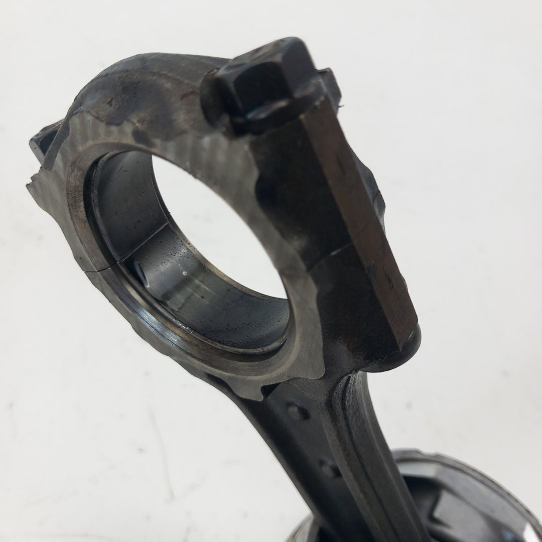 Бутало с биела с дефект Z17DTH Opel Astra H 1,7 CDTI