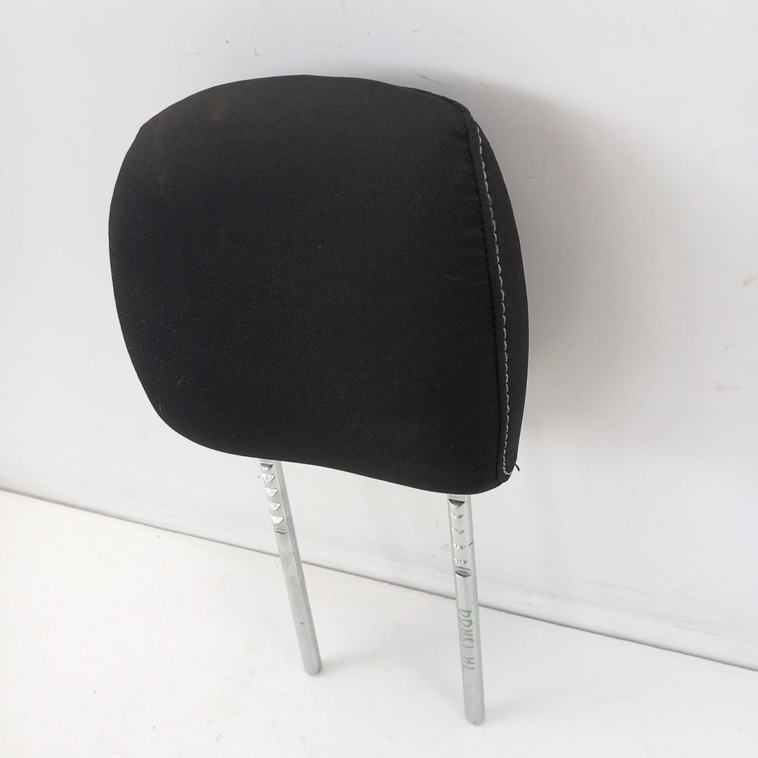 Подглавник задни седалки ляв десен