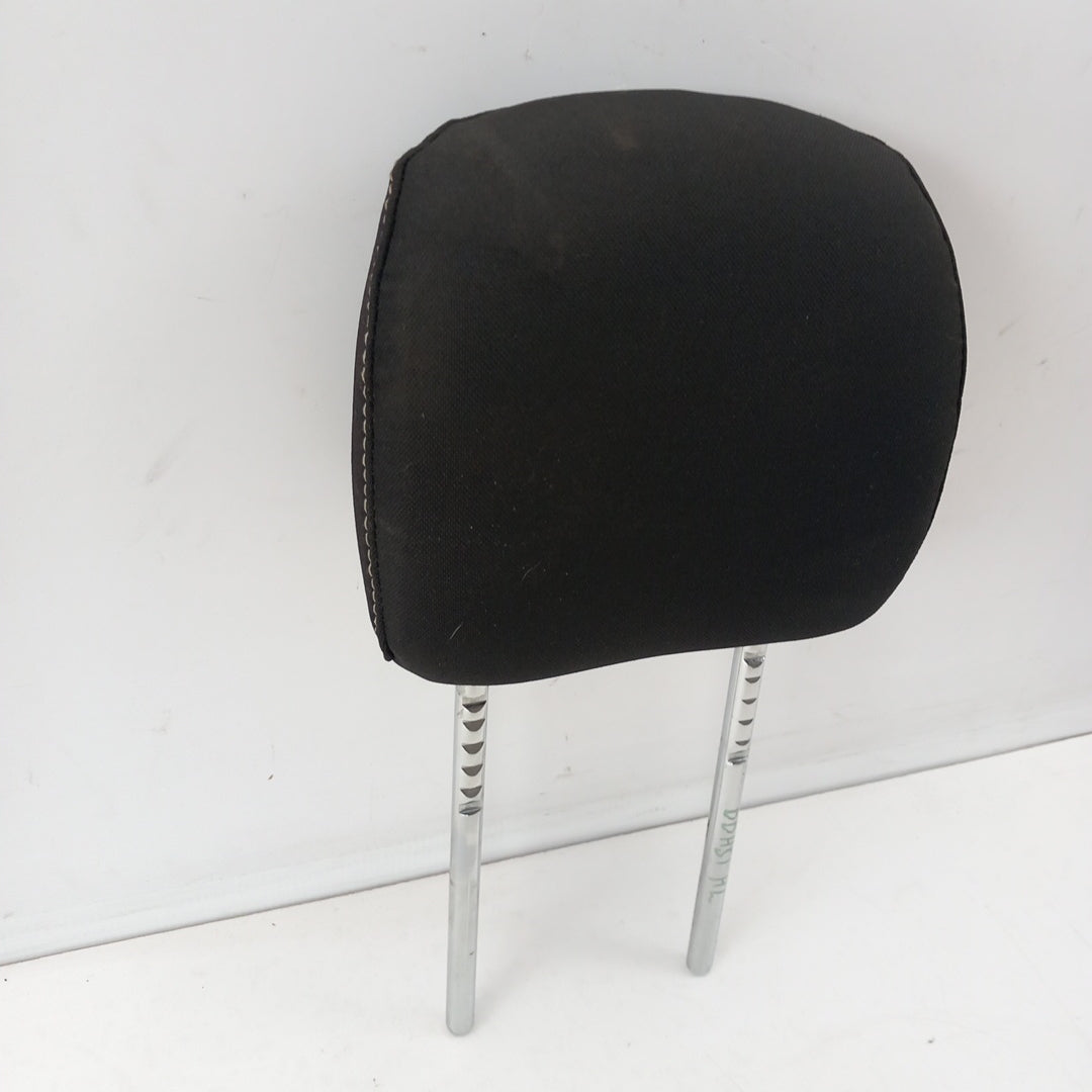 Подглавник задни седалки ляв десен