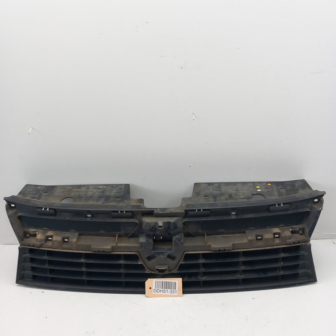 Решетка радиатор предна броня Dacia Duster I HS