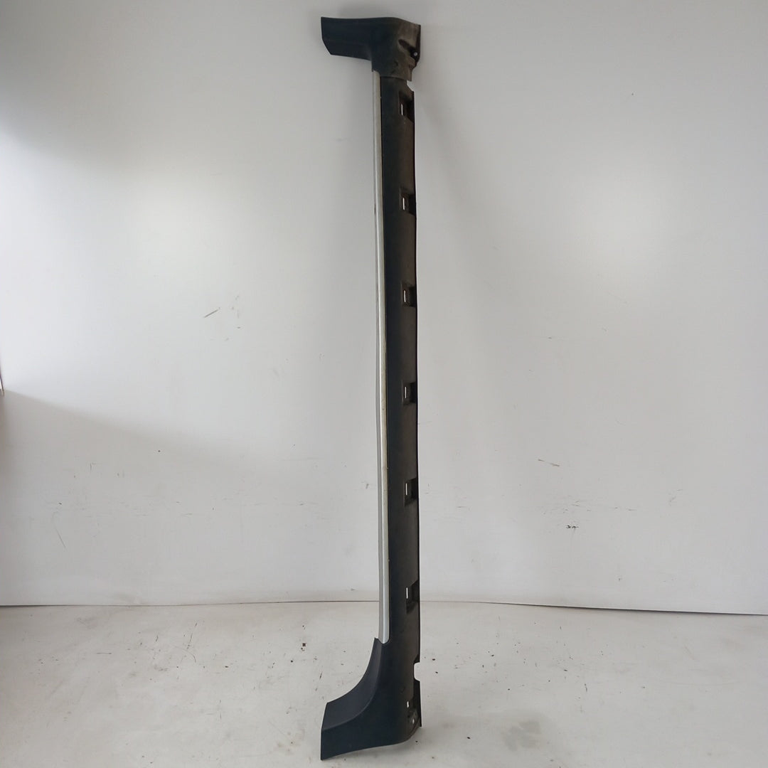 Праг десен Dacia Duster I HS