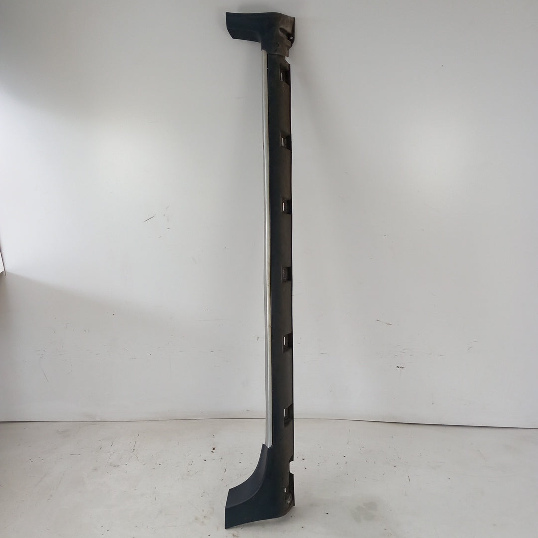 Праг десен Dacia Duster I HS