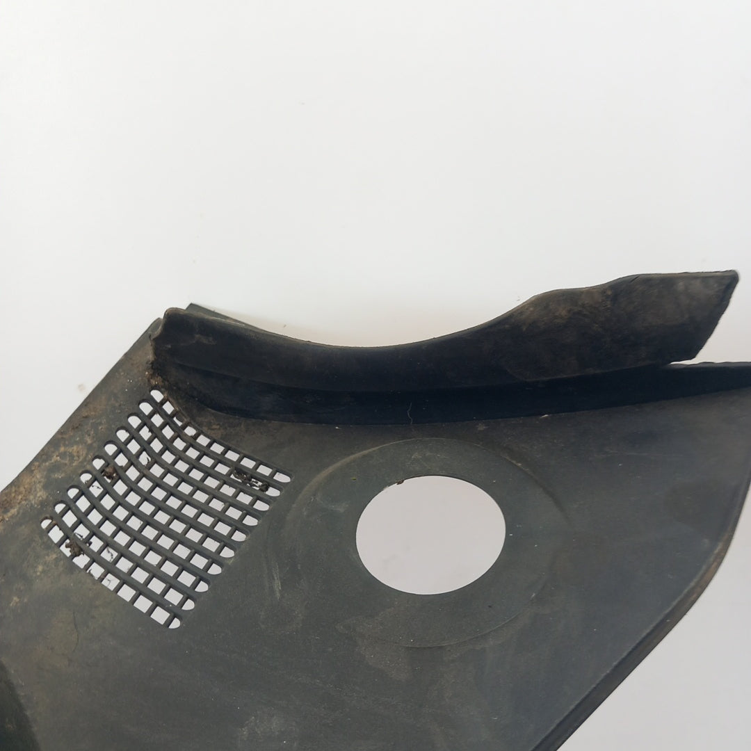 Решетка въздух отводняване предно стъкло Opel Meriva B