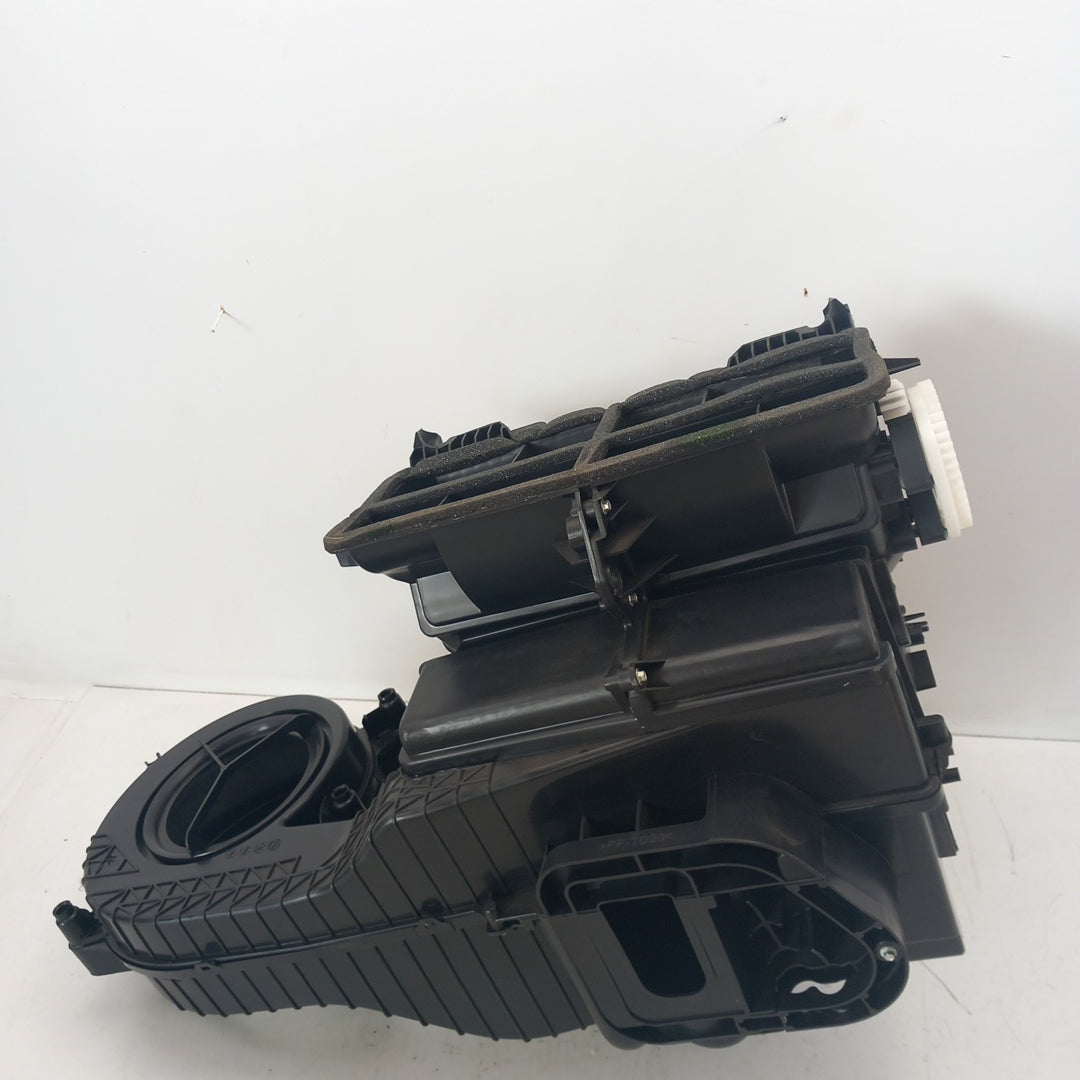 Кутия за парно Opel Meriva B