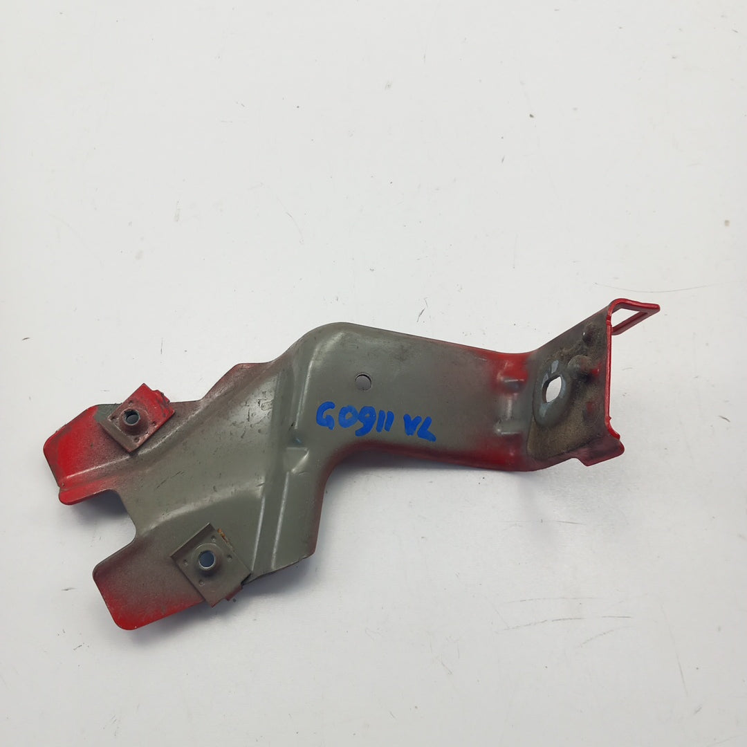 Държач калник преден ляв Opel Insignia A