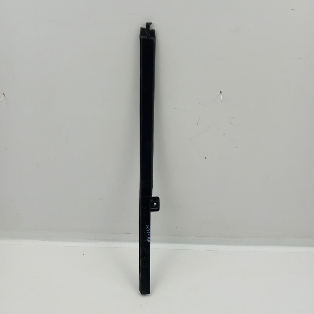 Водач стъкло на дясна врата Opel Corsa D 5-Türer