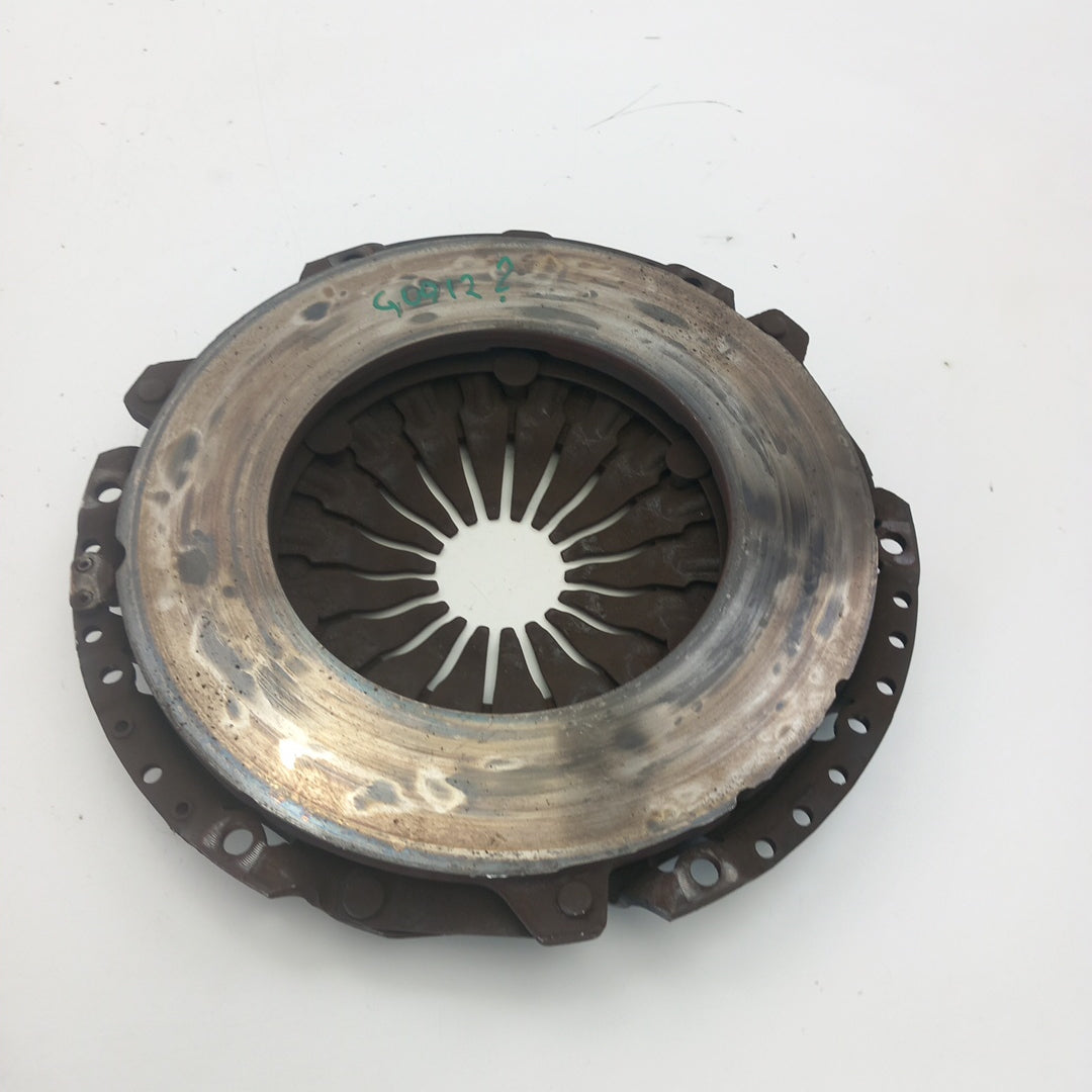 Притискателен диск съединител леко наранен остърган Opel Insignia A хечбек 2,0 CDTI A20DTH