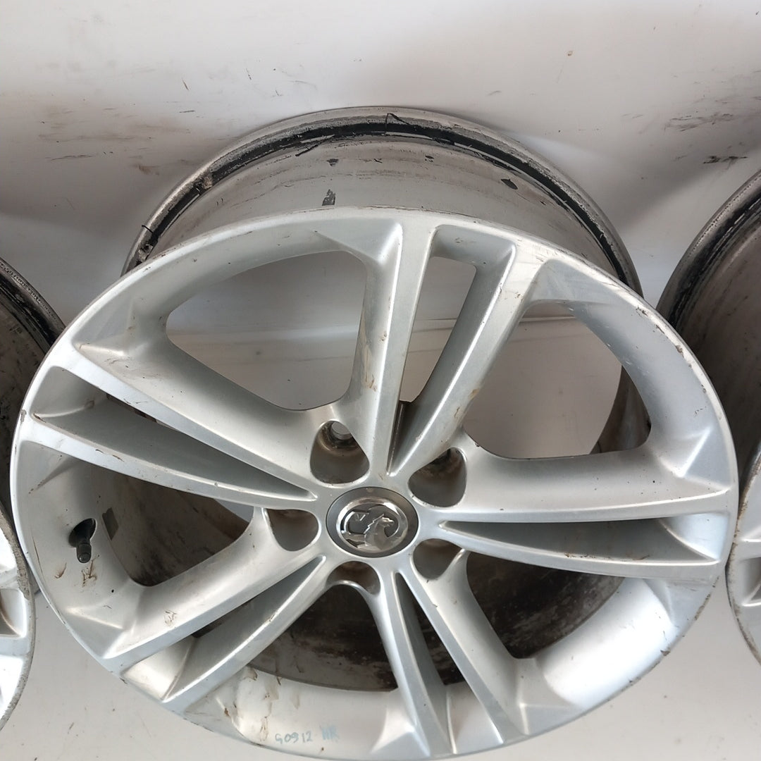 Комплект 18" цола алуминиеви джанти 18x8JH2 IS42 5x120 Opel Insignia