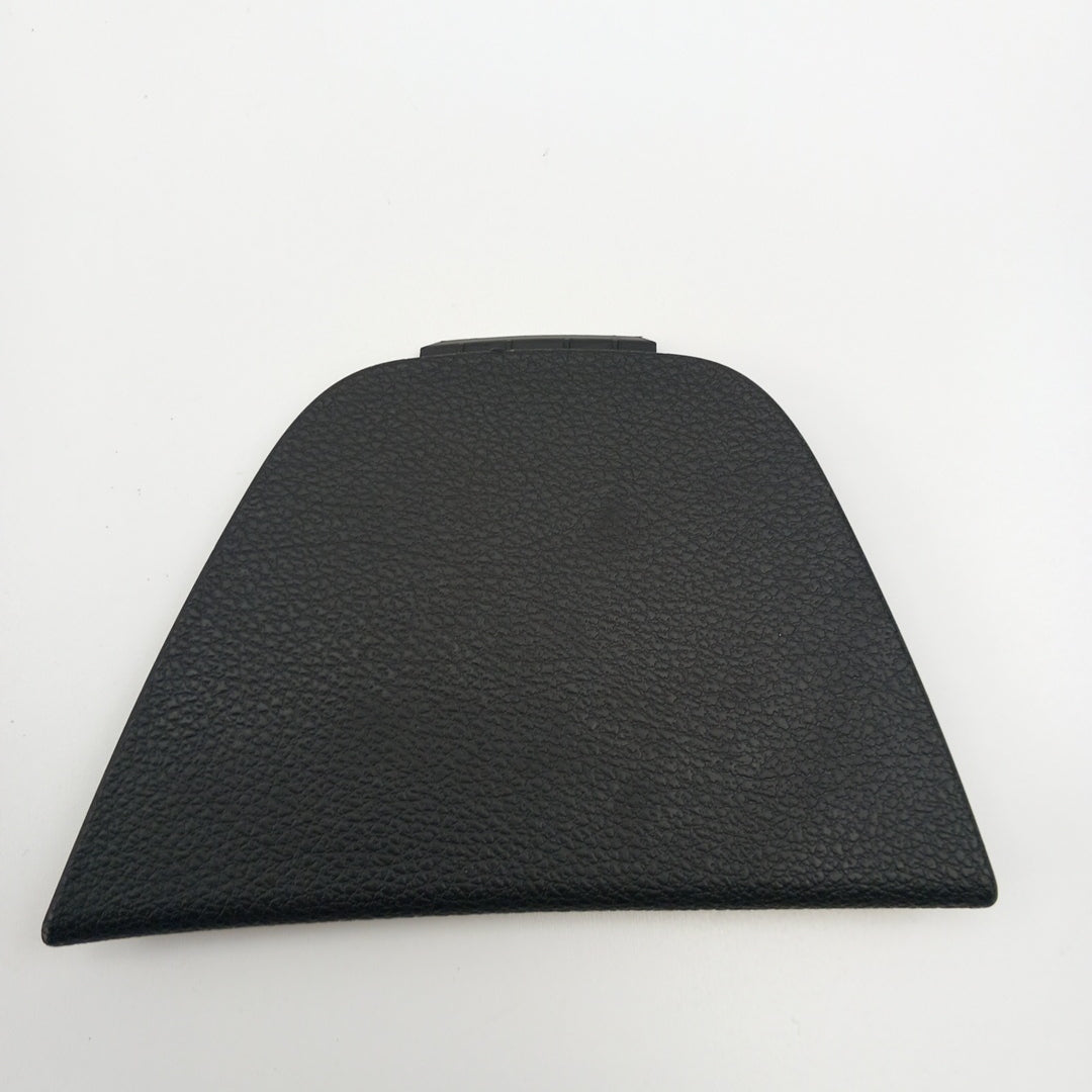 Капак отвор десен стоп кора багажник Opel Zafira C Tourer