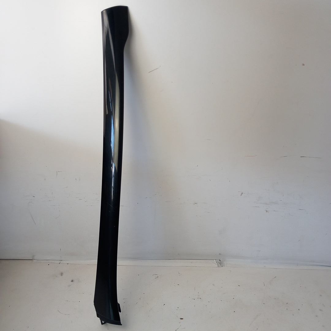 Лайстна предно стъкло дясна греда Z22C графитено черно Opel Zafira C Tourer