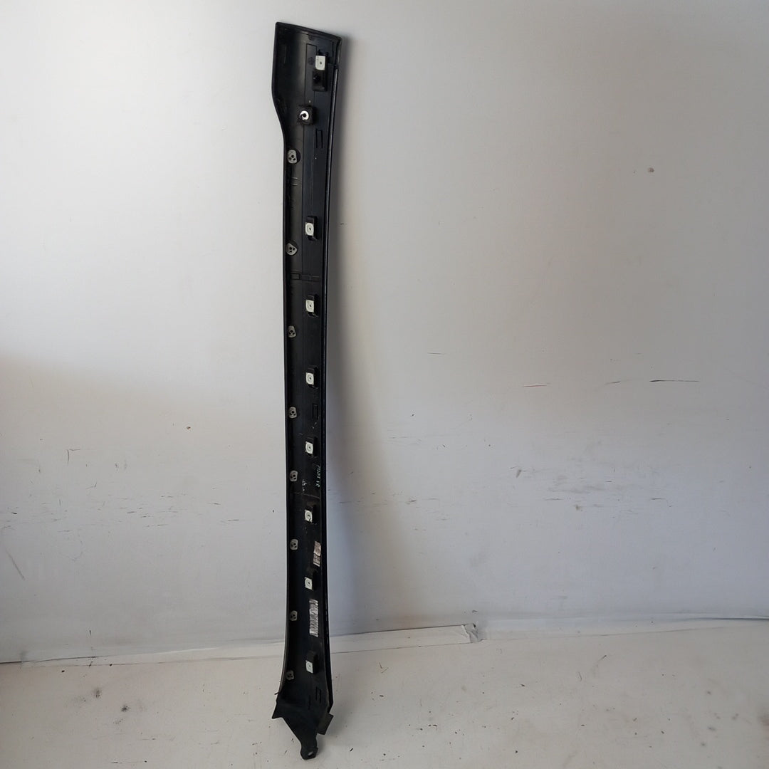 Лайстна предно стъкло дясна греда Z22C графитено черно Opel Zafira C Tourer