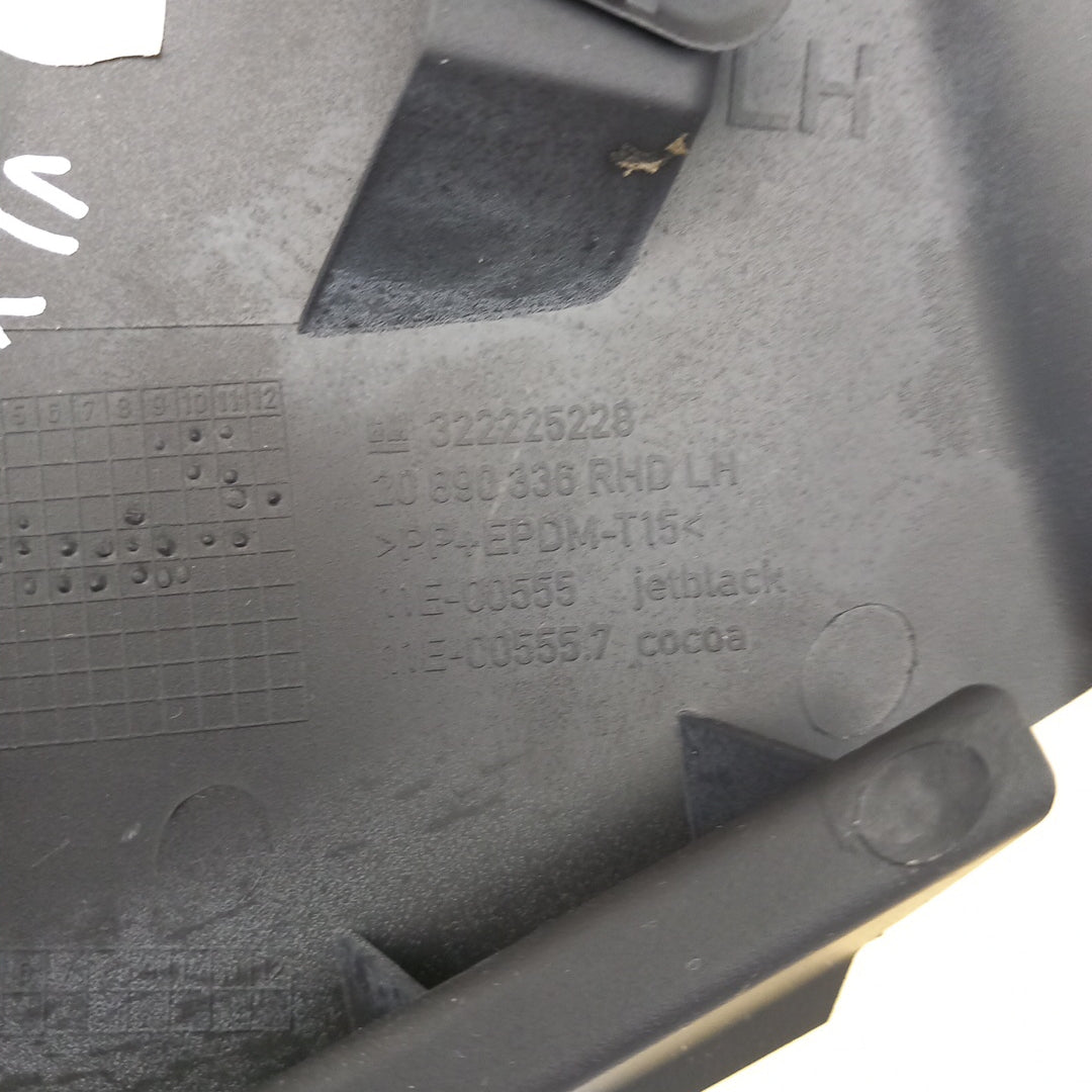 Пластмаса арматурно табло лява Opel Zafira C Tourer