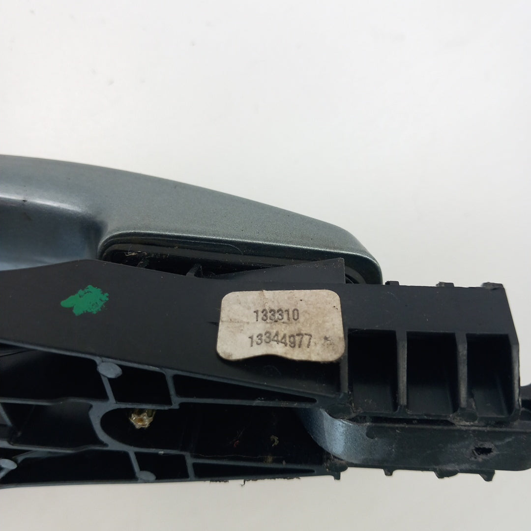 Външна дръжка на врата предна дясна Дефект Silbersee Z179 / GEV, RHD Opel Astra J