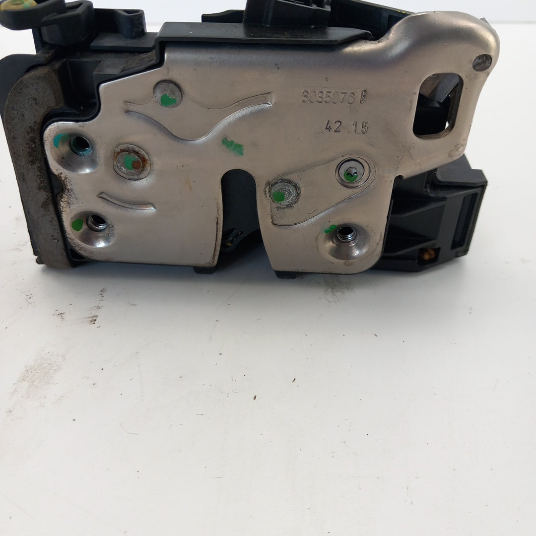 Брава централно заключване предна дясна врата RHD Opel Astra K 5-врати