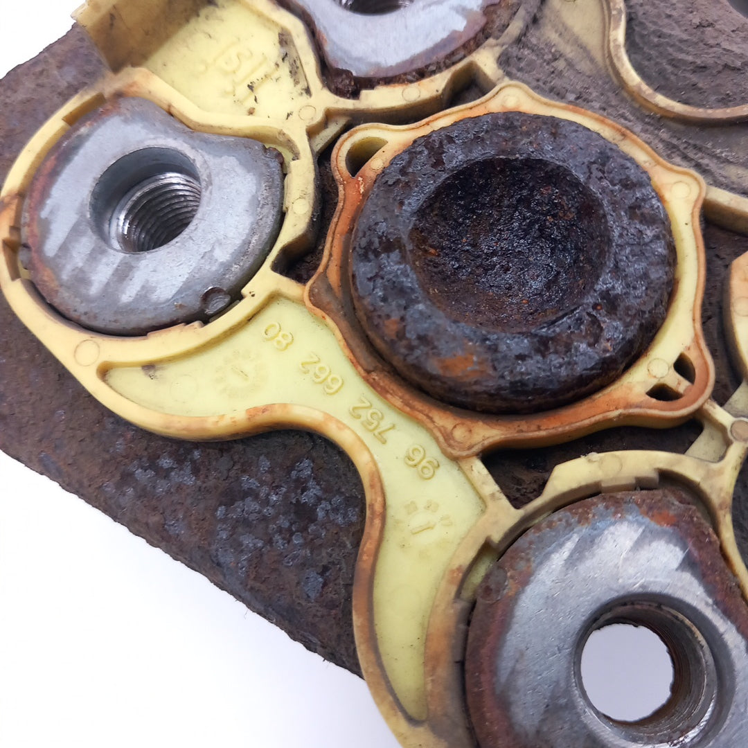 Главина задна лява / дясна Комплект 2x Opel Crossland X 1,6 CDTI B16DT