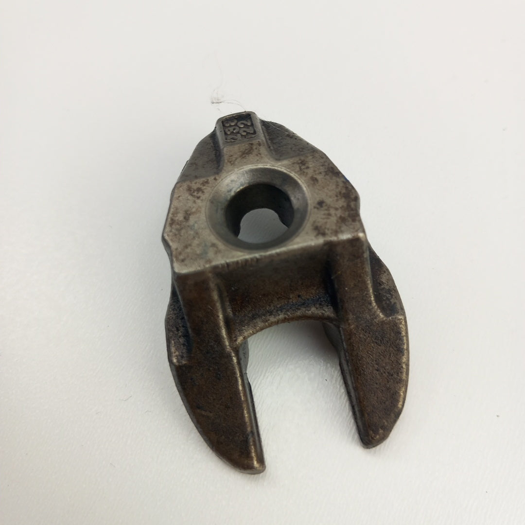 Лапа горивна дюза Opel Crossland X 1,6 CDTI B16DT