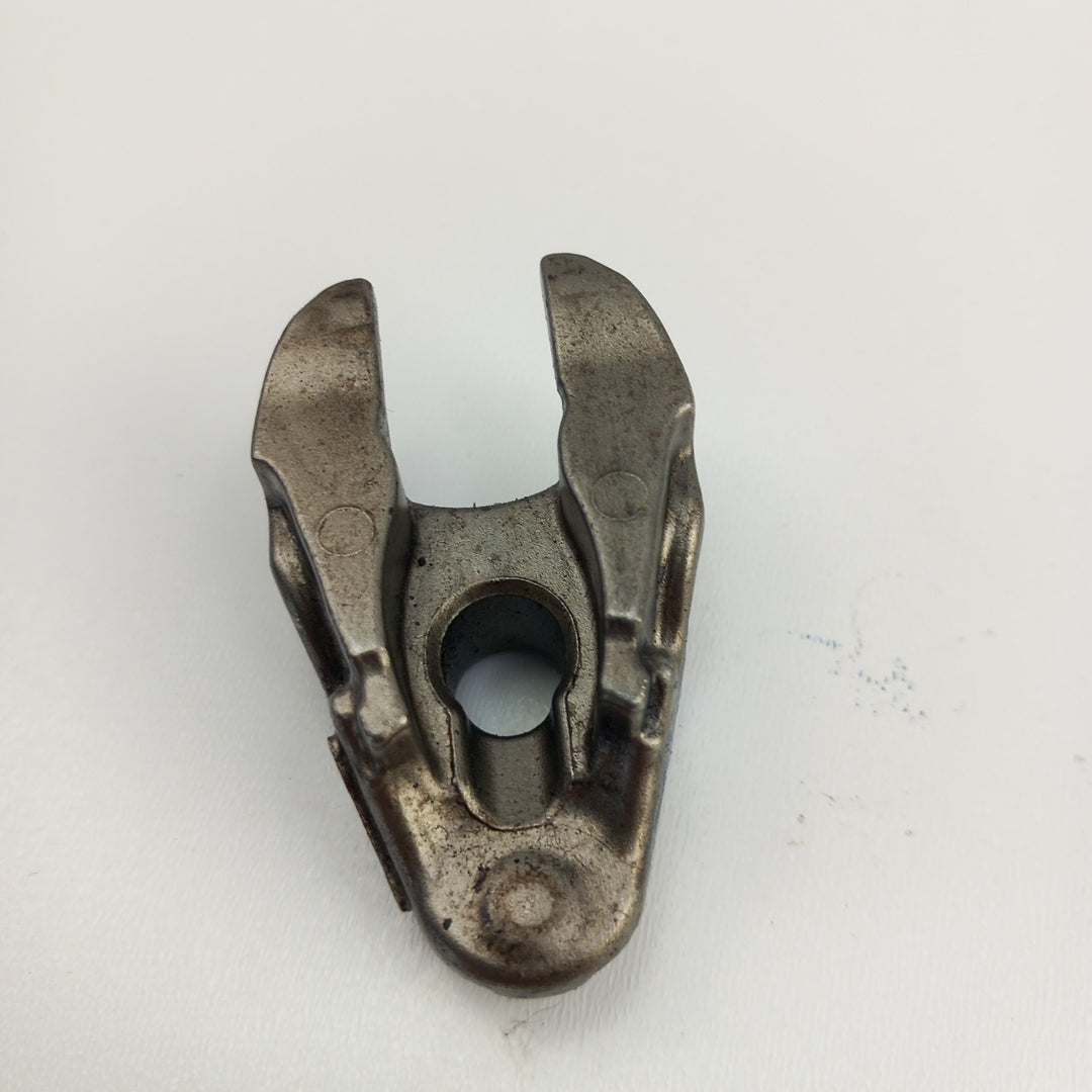 Лапа горивна дюза Opel Crossland X 1,6 CDTI B16DT