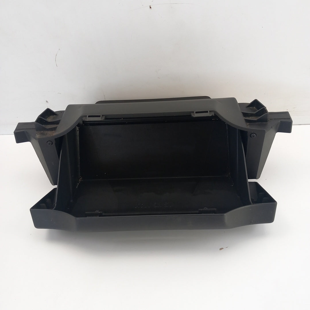 Кутия предна седалка отдолу Opel Meriva B