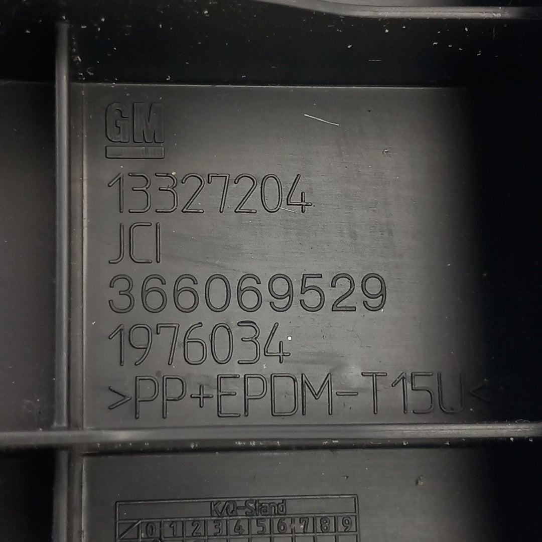 Кутия предна седалка отдолу Opel Meriva B