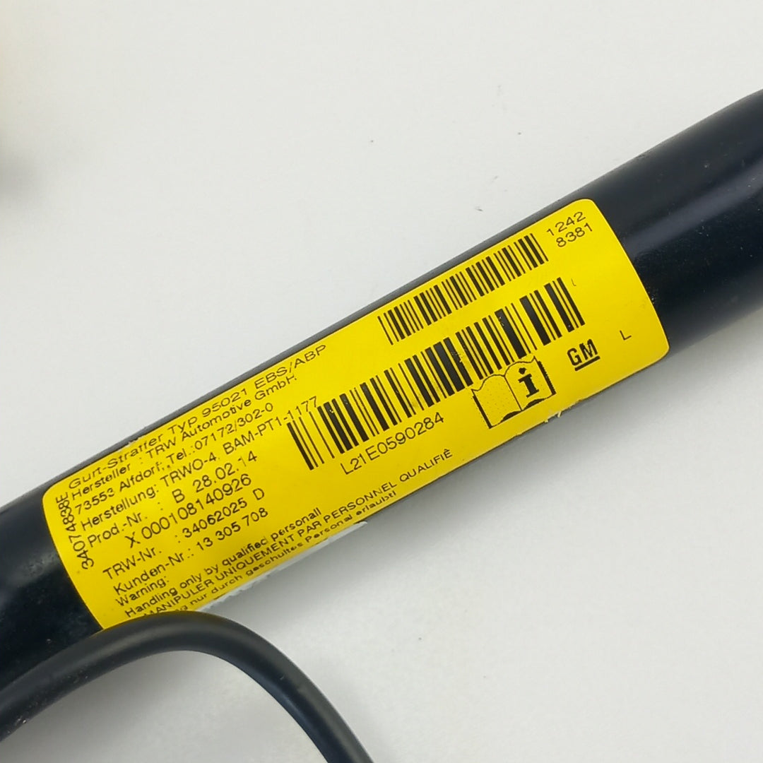 Пиропатрон предна лява седалка външен дефект Opel Meriva B