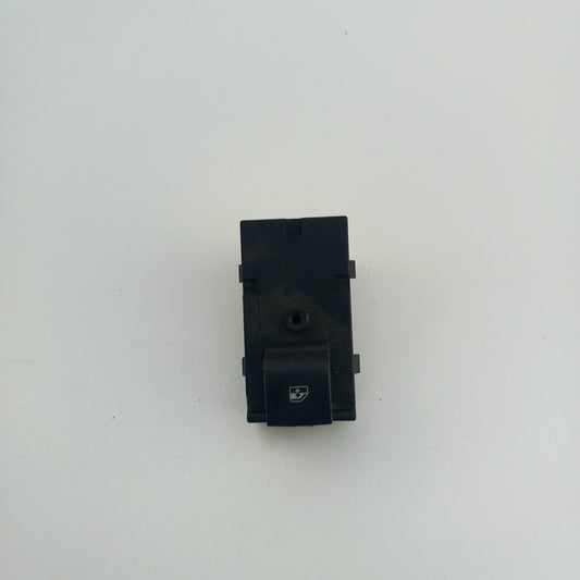 Бутон ел. стъкла задна врата лява / дясна черен Opel Meriva B