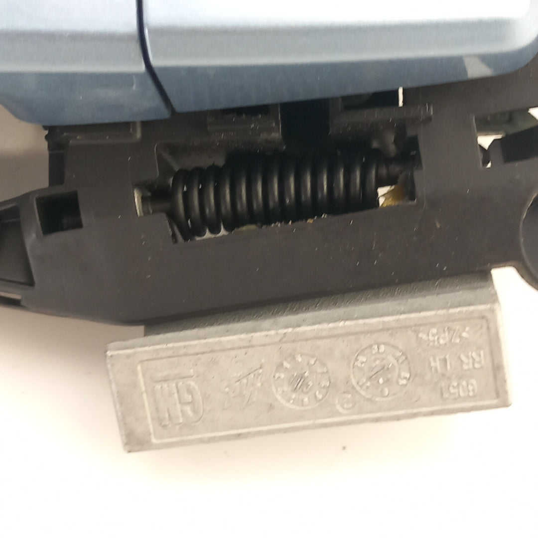 Външна дръжка на врата задна лява Crinan Blue / 22R Opel Meriva B