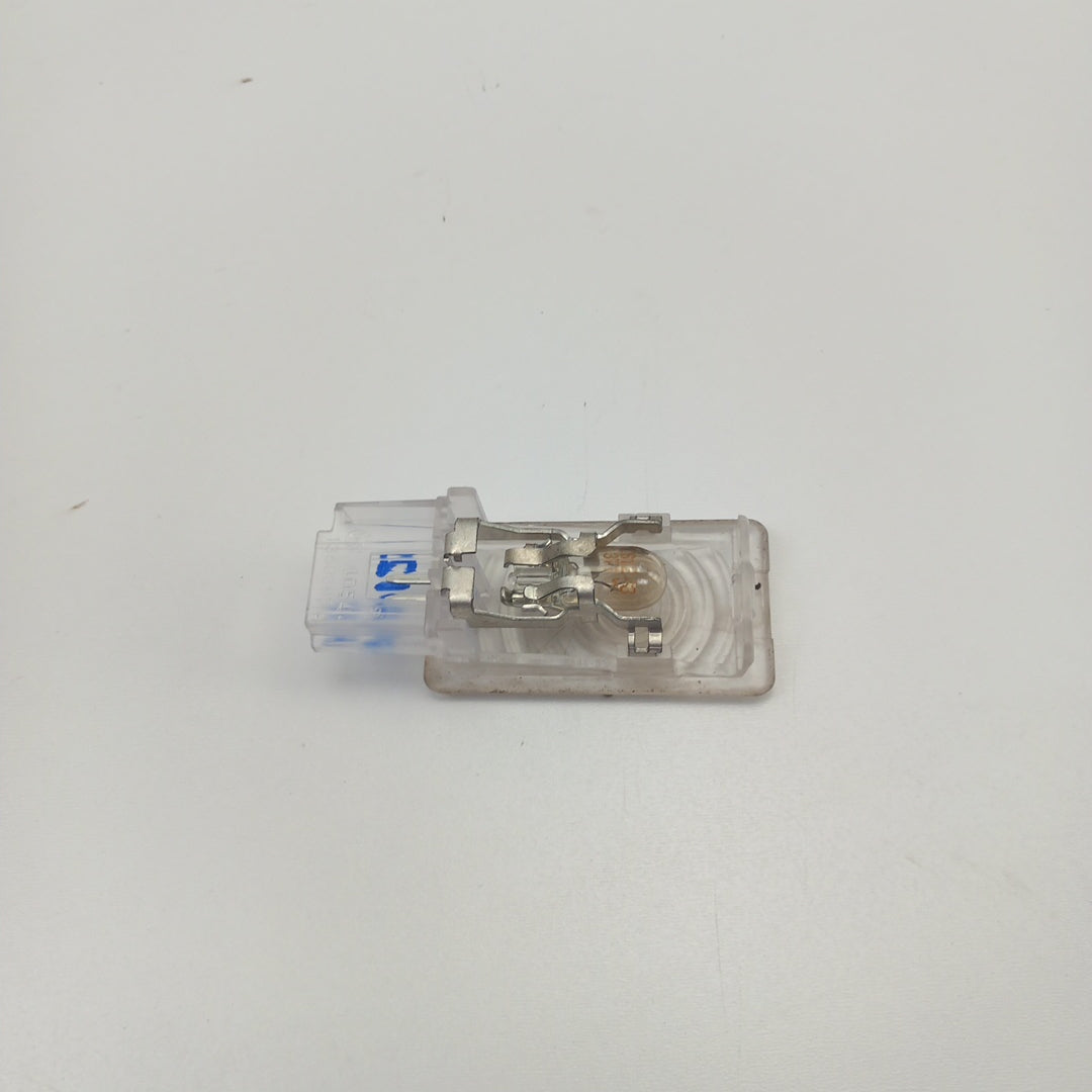 Плафон осветление багажник Opel Meriva B