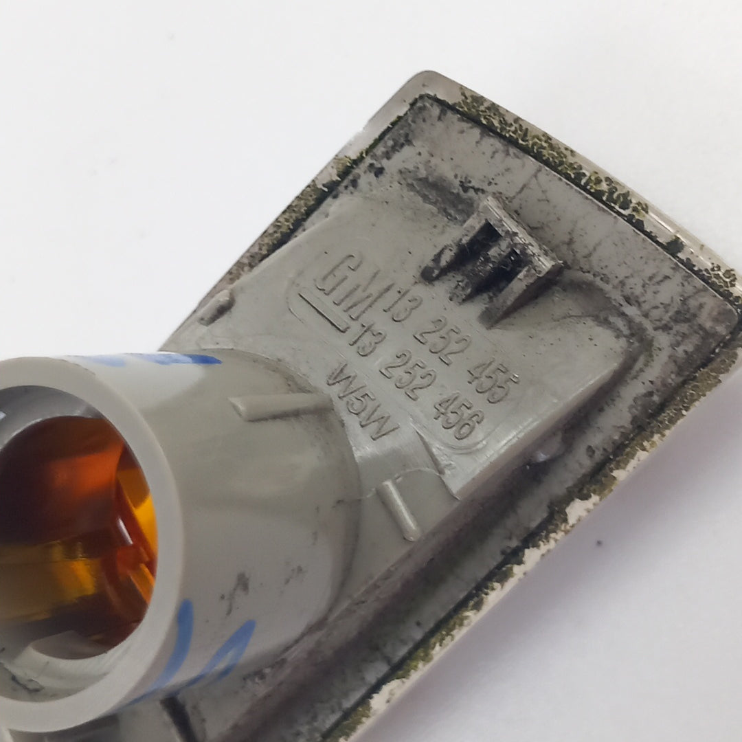 Мигач страничен ляв Opel Meriva B