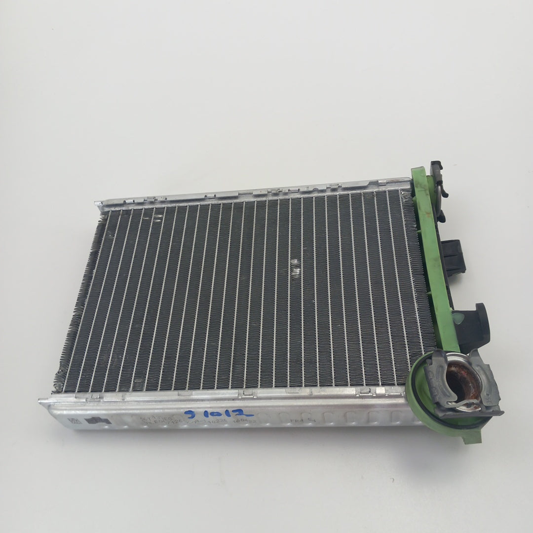 Радиатор парно Opel Meriva B