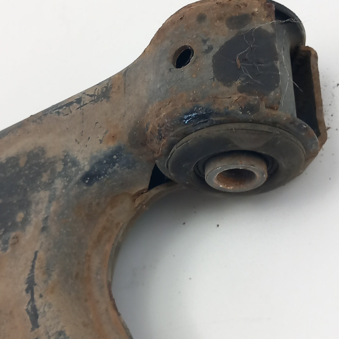 Носач преден ляв Opel Meriva B