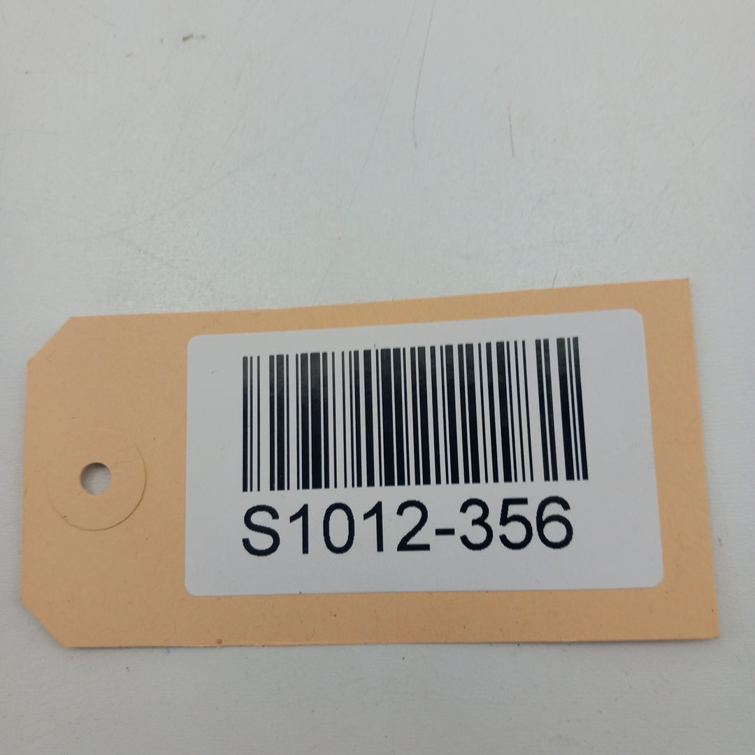 Капак отвор десен стоп кора багажник черен с драскотини Opel Meriva B