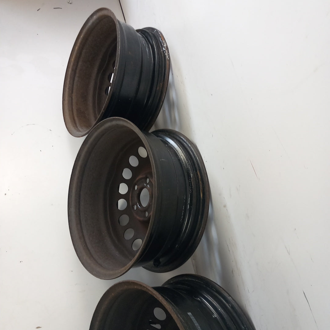 Комплект 16'' цола железни джанти 16x6 1/2 J IS39 5x105 Opel Astra J (една ударена)