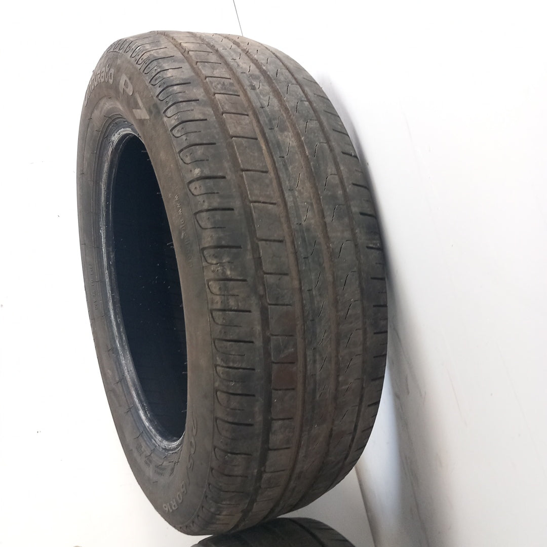 Комплект 16" цола 2 броя летни гуми Pirelli Cinturato 205/60R16