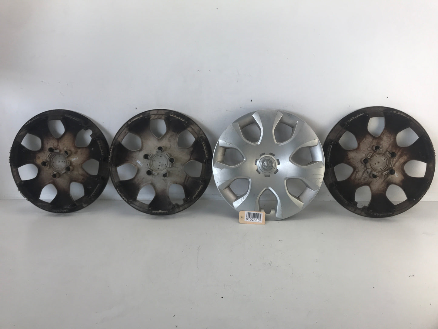 Тасове оригинални 16” цола AABP с капачки лого vauxhall Opel Meriva B