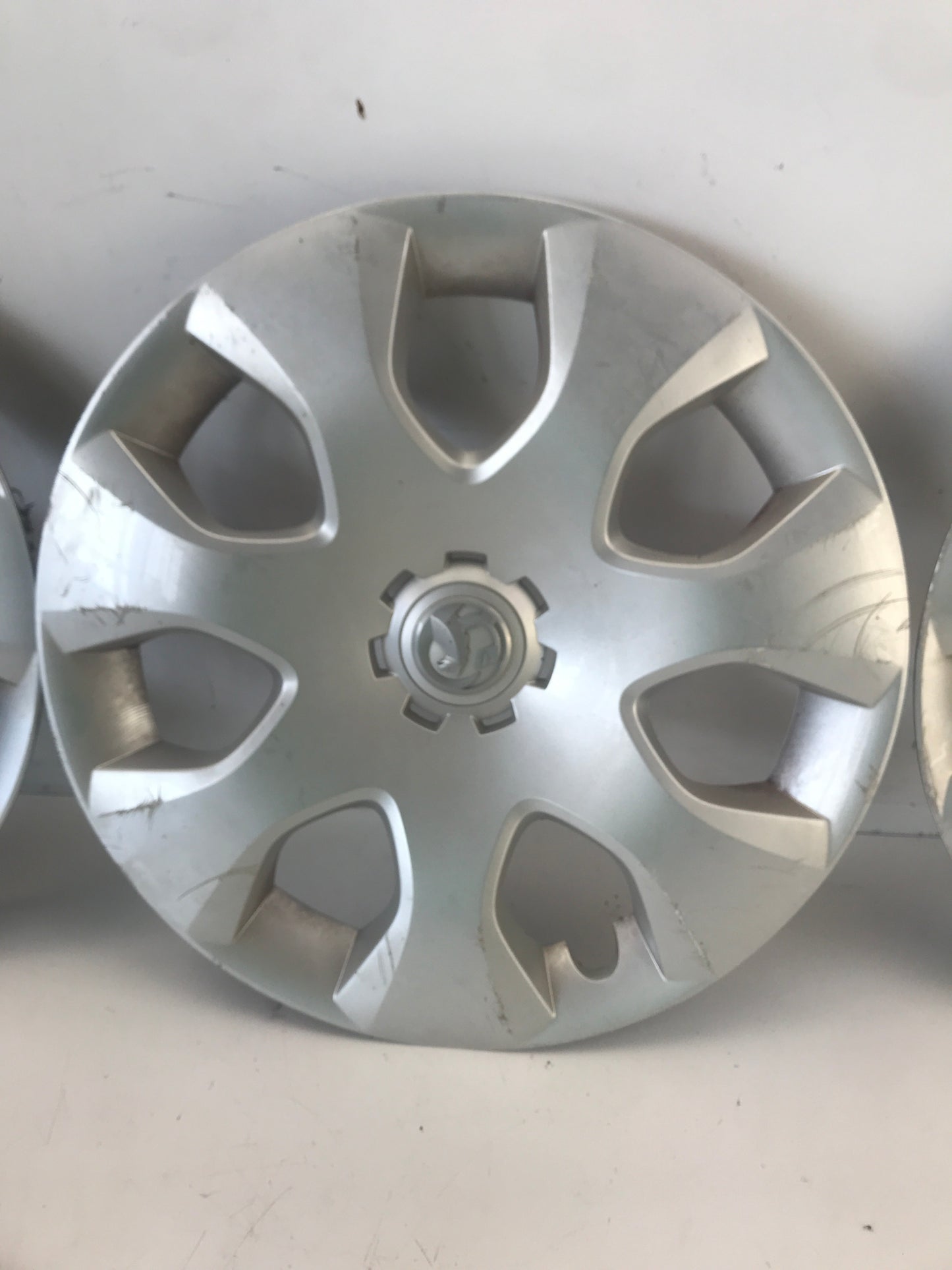 Тасове оригинални 16” цола AABP с капачки лого vauxhall Opel Meriva B