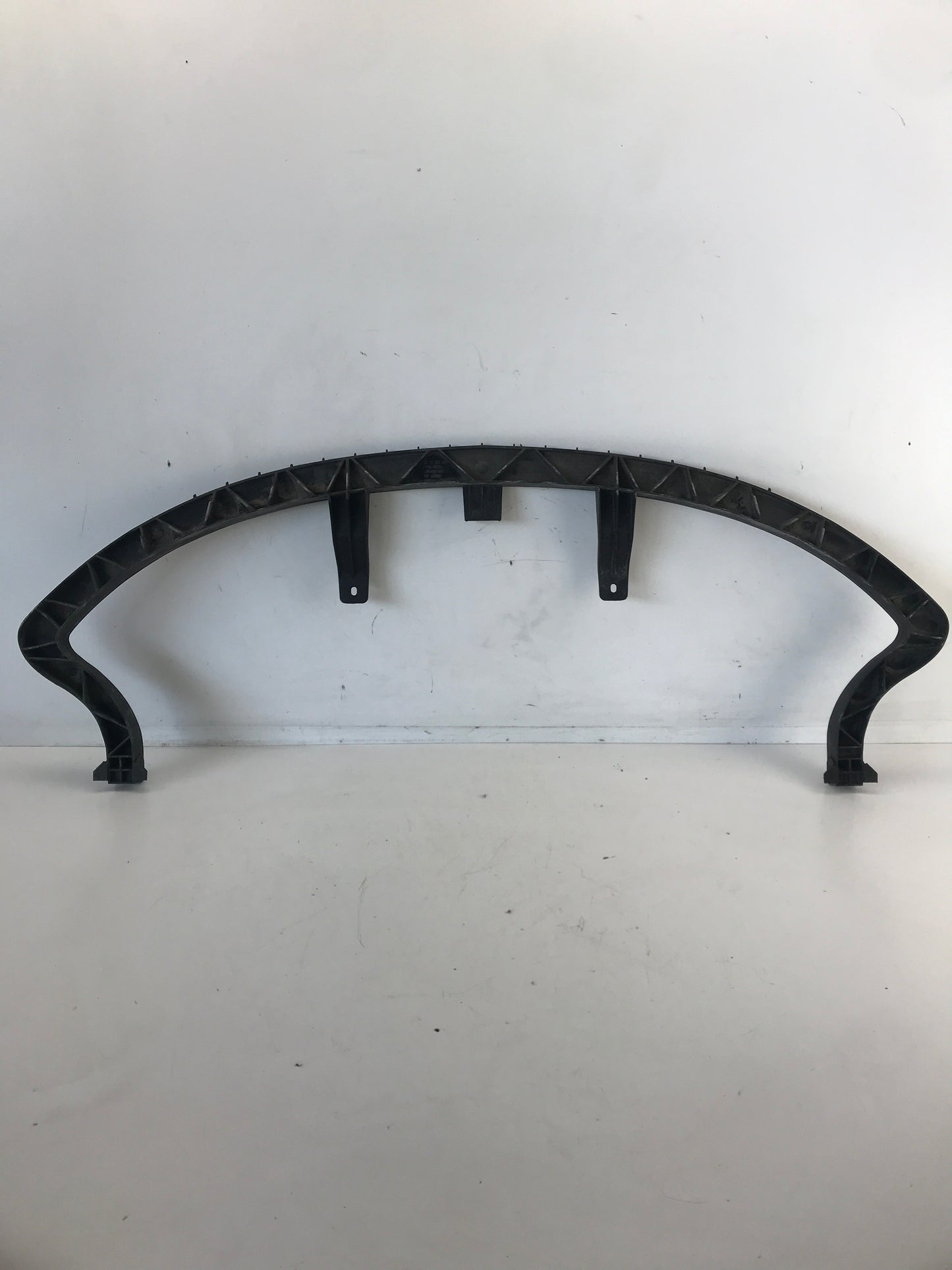 Долен държач предна броня Opel Meriva B