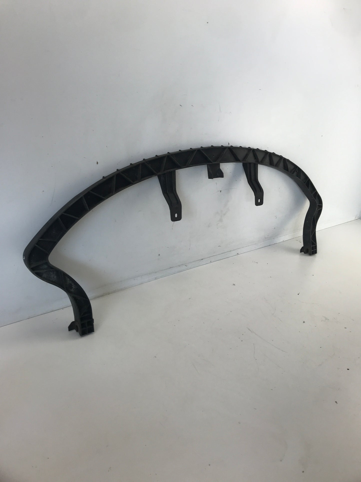 Долен държач предна броня Opel Meriva B