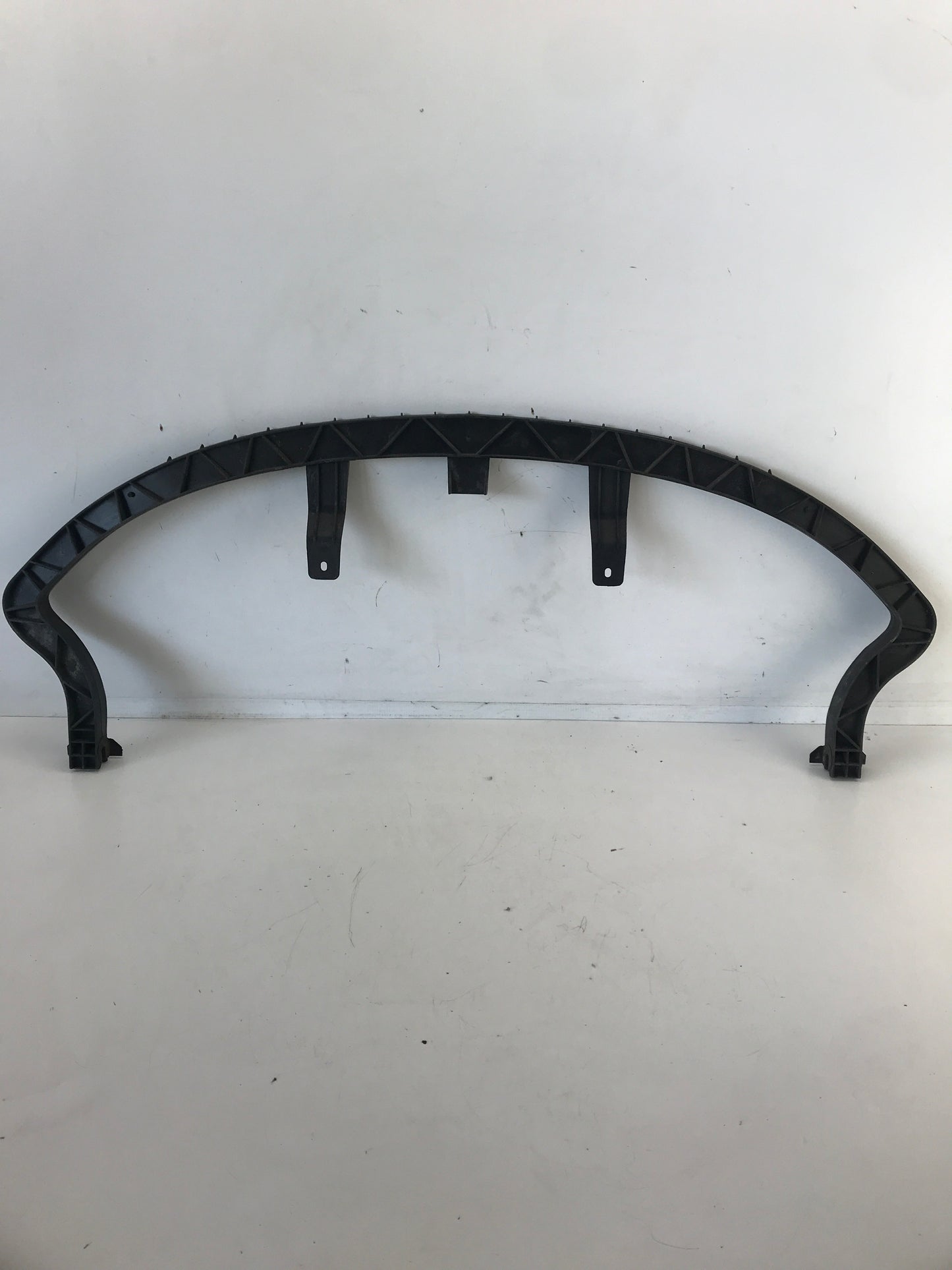 Долен държач предна броня Opel Meriva B