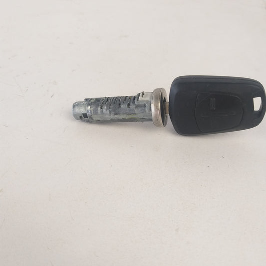 Цилиндър патрон контактен ключ запалване Opel Corsa D