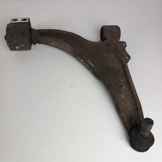 Носач десен преден Opel Astra J