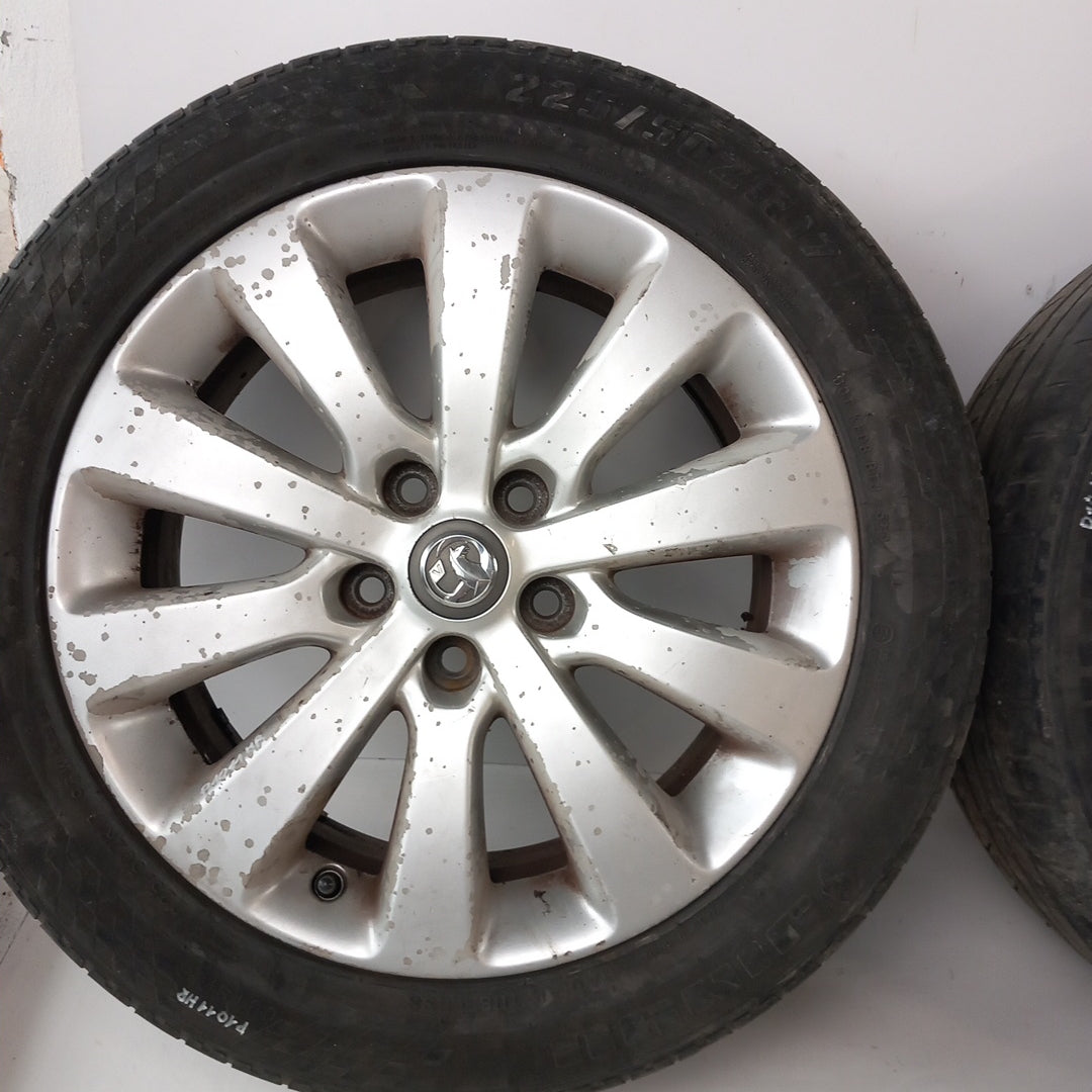 Комплект 17" цола алуминиеви джанти 17x7 HT 5x115 Opel Astra J