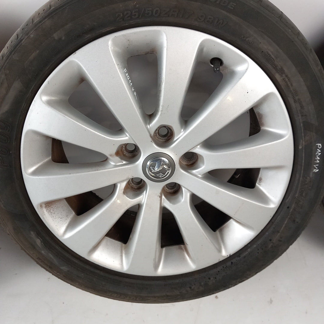 Комплект 17" цола алуминиеви джанти 17x7 HT 5x115 Opel Astra J