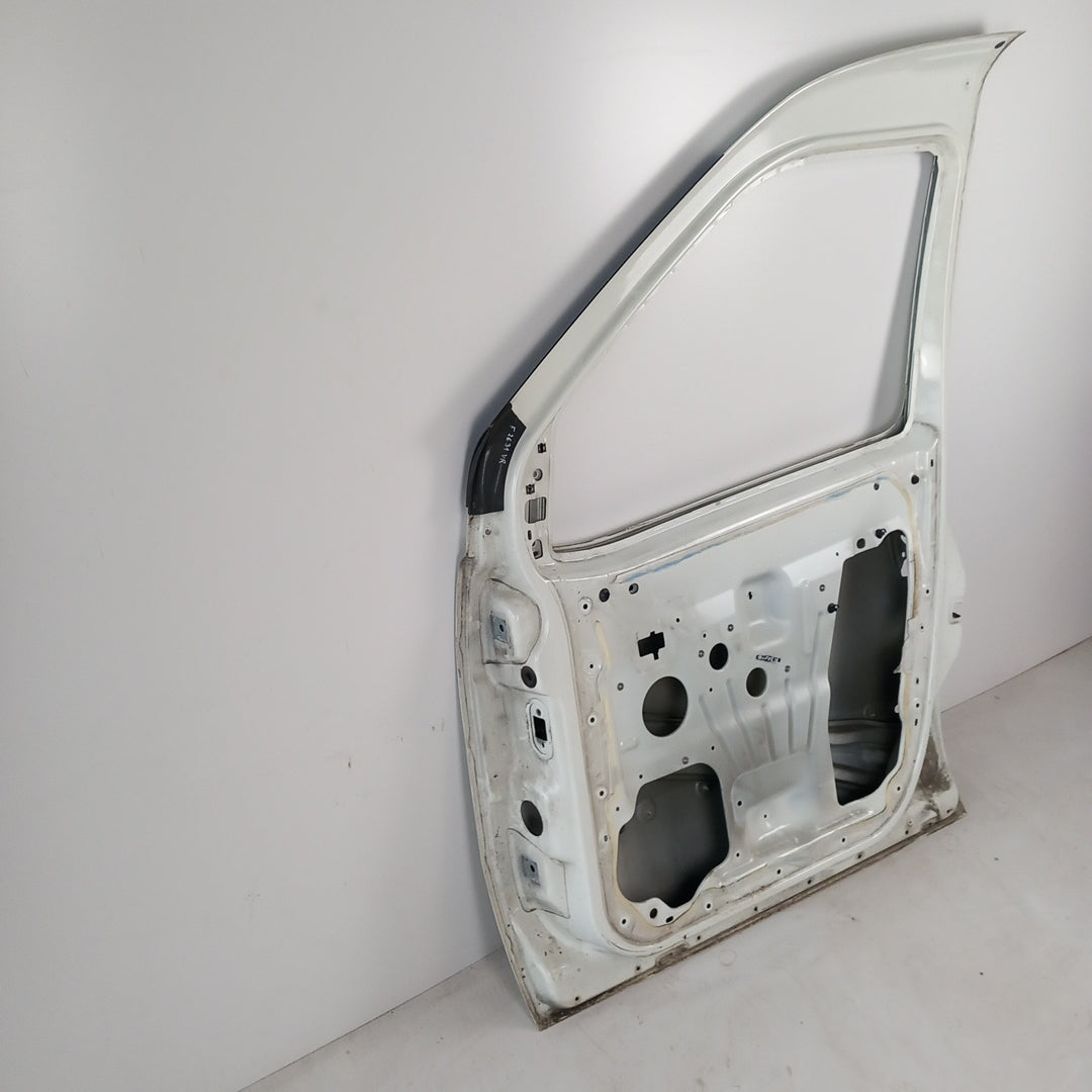Предна дясна врата бяла  Fiat Doblo 263