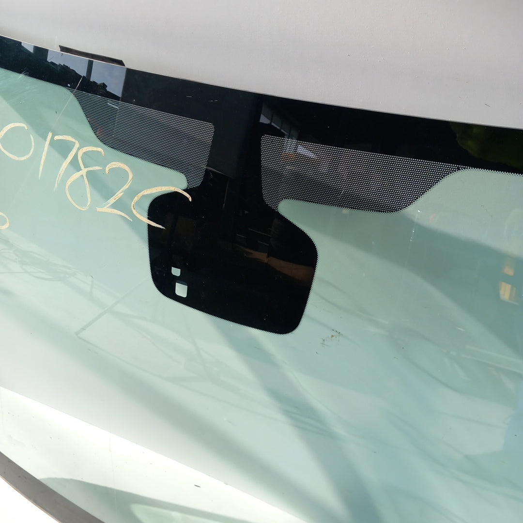Предно стъкло Opel Astra J