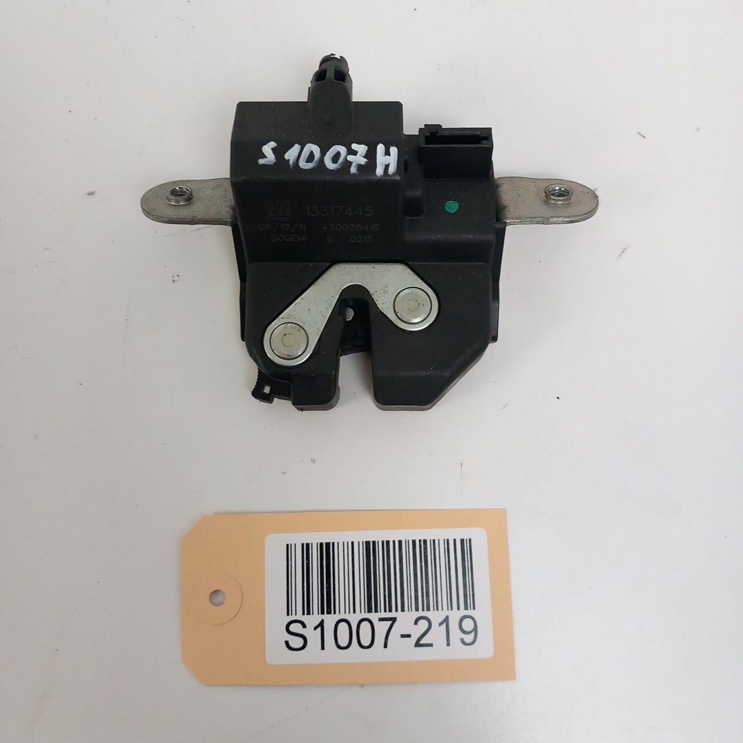 Брава централно багажник Opel Meriva B