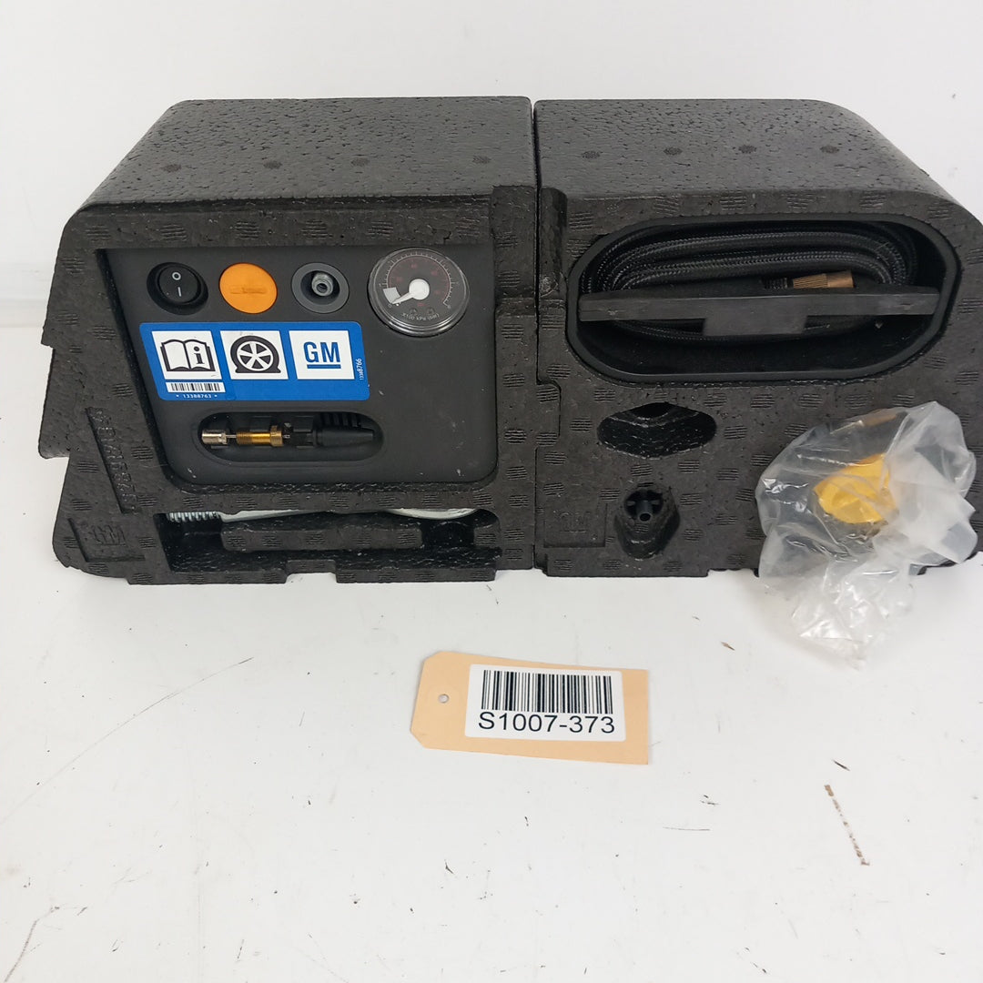 Кутия за инструменти комплект компресор за гуми Opel Meriva B